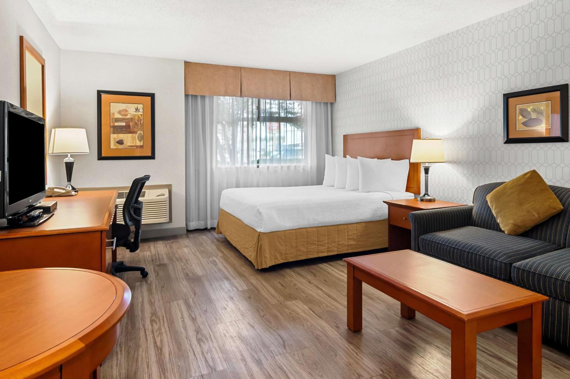 Best Western Plus Langley Inn Экстерьер фото