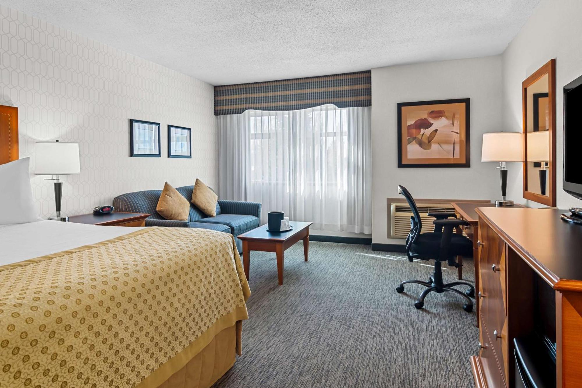 Best Western Plus Langley Inn Экстерьер фото