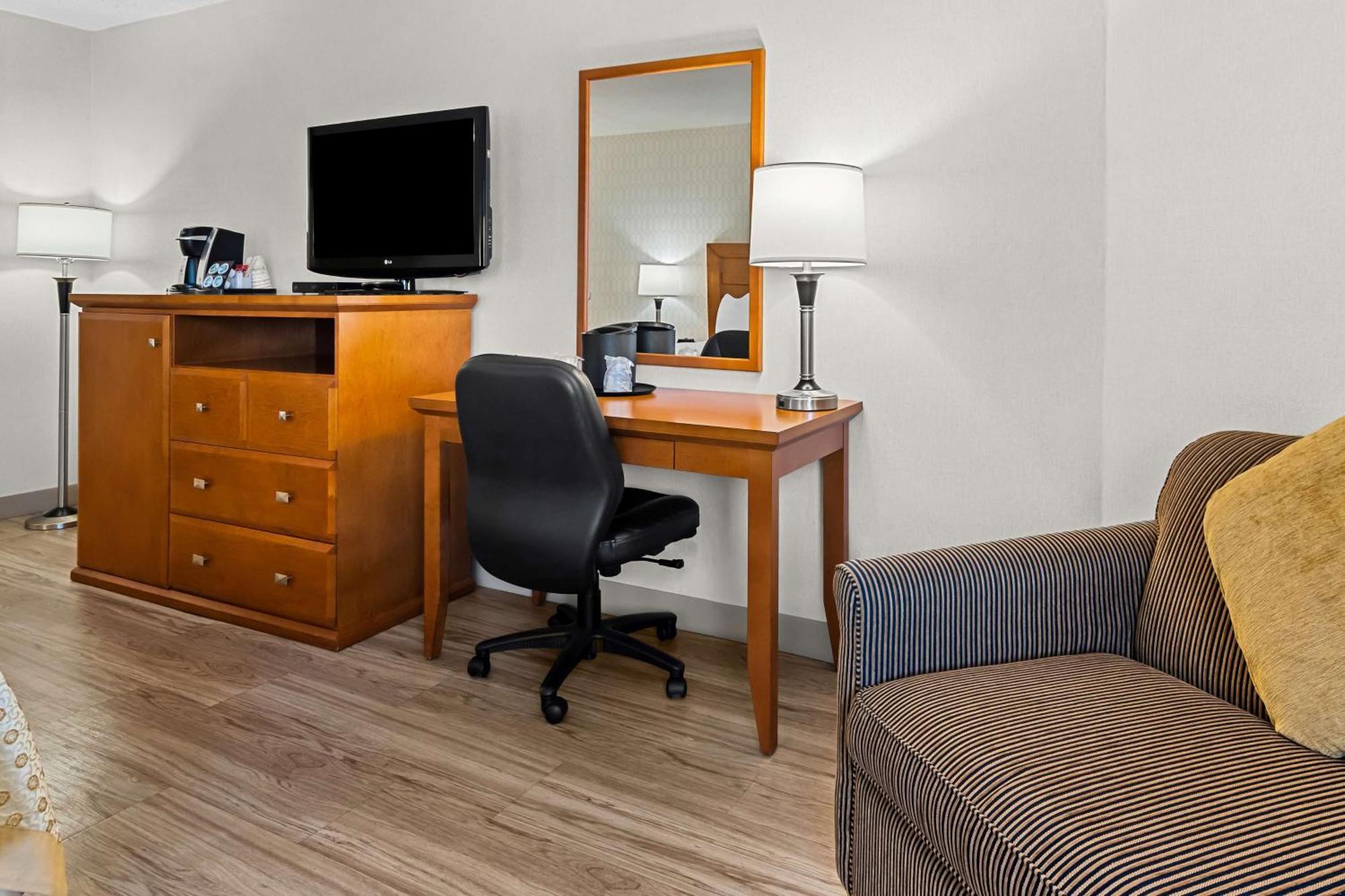 Best Western Plus Langley Inn Экстерьер фото